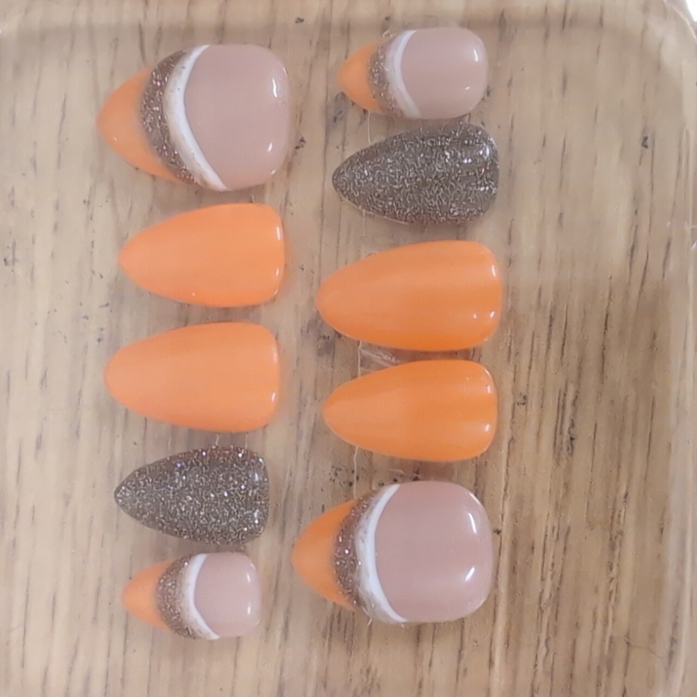 Hand made fall nails! - Picture 2 of 3